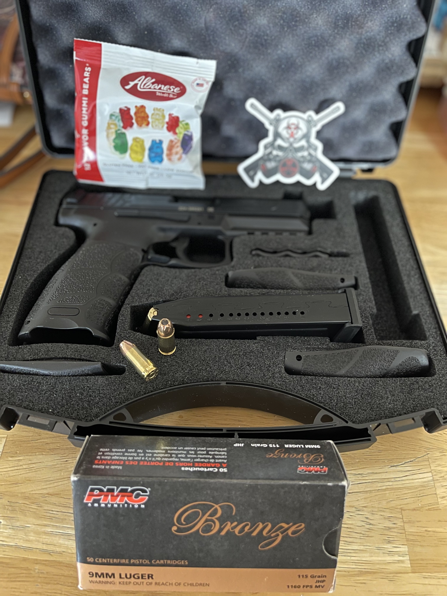 A real photo of PMC Pistol Ammunition Bronze 9mm Luger Handgun Ammunition 9B Jacketed Hollow Point - 115 Grain JHP 50rd Box by ChUcKlEhUt (1)